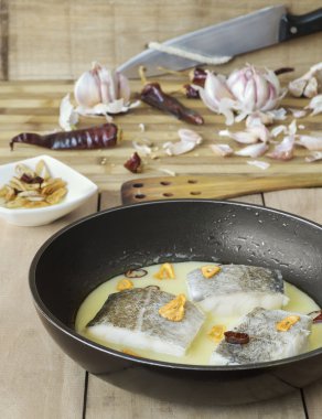 pil pil sosu, Bask aşçılık cod.