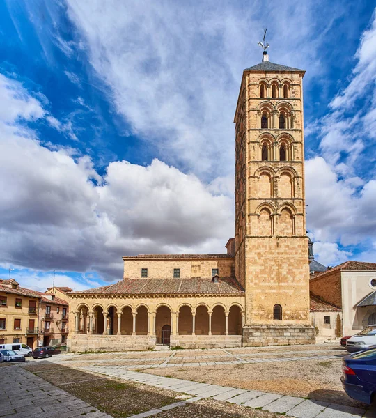 Hlavní Fasáda Kostela San Esteban Chrám Postavený Xii Století Vyčnívající — Stock fotografie