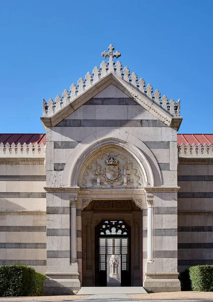 Entrada Principal Del Panteón Hombres Ilustres Madrid España —  Fotos de Stock