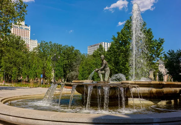 Madrid Spain May 2022 Fountain Shell Birth Water Riu Plaza — Fotografia de Stock