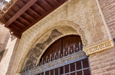İsa 'nın evi Azize Teresa' nın ana girişi. Azize Teresa bu evde yaşadı ve burada hayat kitabını yazmaya başladı. San Roma Meydanı, Toledo şehir merkezi. Castilla La Mancha, İspanya.
