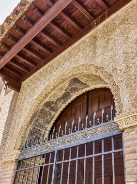 İsa 'nın evi Azize Teresa' nın ana girişi. Azize Teresa bu evde yaşadı ve burada hayat kitabını yazmaya başladı. San Roma Meydanı, Toledo şehir merkezi. Castilla La Mancha, İspanya.