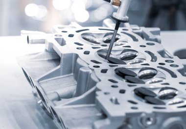 Otomotiv motoru parçasının CMM Koordinat Ölçüm Makinesi denetleme boyutu.