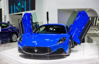 Nonthaburi, Tayland - 24 Mart 2022: Maserati MC20 Motor Fuarı 2022