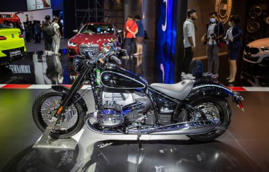 Nonthaburi, Tayland - 24 Mart 2022: BMW R 18 motosiklet Motor Fuarı 2022