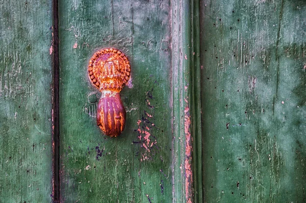 Golpeador de puerta — Foto de Stock