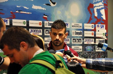 futbol oyuncusu olarak basın toplantısı