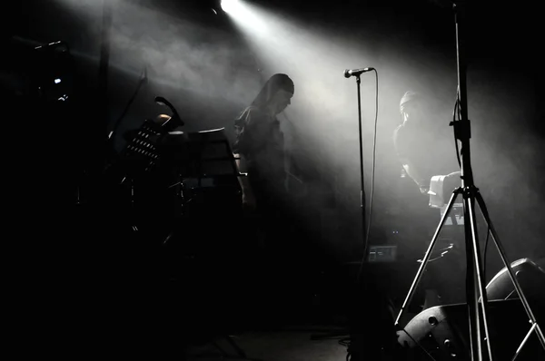 La band industriale Laibach si esibisce dal vivo sul palco — Foto Stock