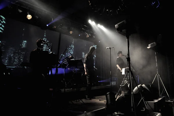 Группа Laibach выступает вживую — стоковое фото