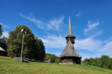 ahşap Ortodoks Manastırı