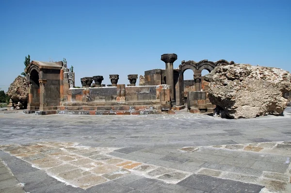 As ruínas da catedral de Zvarnots, Armênia — Fotografia de Stock