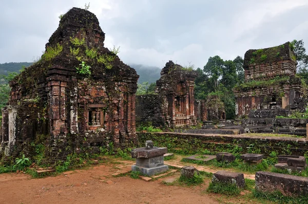 Benim oğlum hindu titreme Tapınak, quang nam, vietnam — Stok fotoğraf