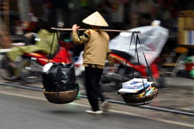 onların mal satan sokak satıcıları Hanoi. Hanoi, vietnam