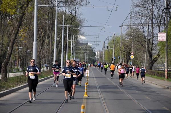 April 21, 2013, Cluj Napoca, Romania, Participants running at the Cluj International Marathon — Stock Photo, Image