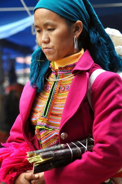 Vietnamita en el mercado de Bac Ha, Sa Pa, Vietnam — Foto de Stock