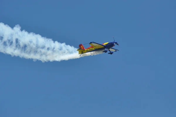 Voert een vlucht Roemeense kunstvlieger team — Stockfoto