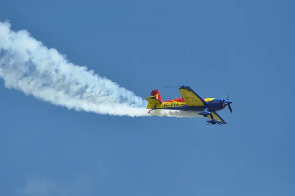 Equipe Aerobática Romena realiza um voo — Fotografia de Stock