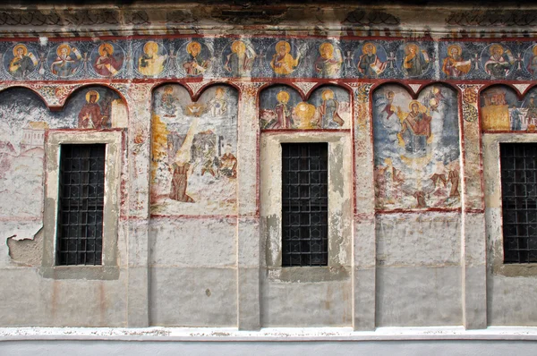 Murales dipinti ortodossi, affresco su una chiesa — Foto Stock