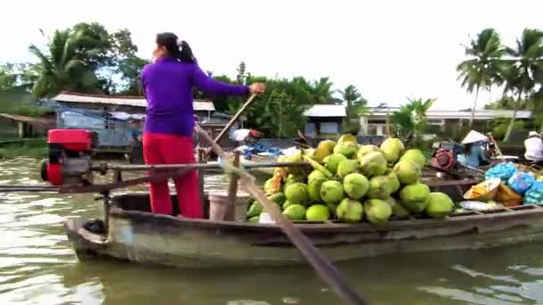 A világ legnagyobb úszó piac, a Mekong-folyó, Vietnam — Stock videók