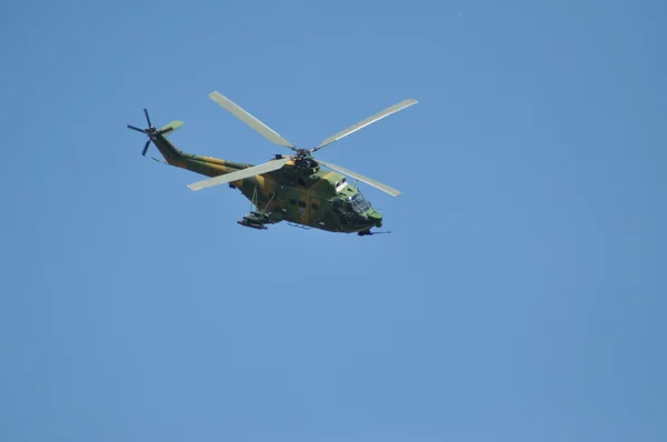 Elicotteri Puma in volo durante una parata militare — Foto Stock