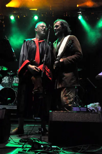 Emir Kusturica and the No Smoking Orchestra from Serbia performs live on the stage — Stock Photo, Image