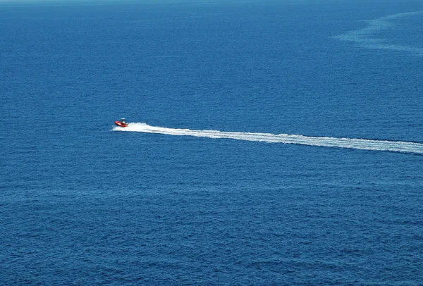 Motor boot op zee — Stockfoto