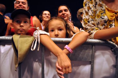csik bant ile onlar misafirler, berduş ve lovasi andras cluj ana Meydanı bir canlı konser kentin gün Macar gerçekleştirir.
