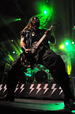 ağır metal canlı rock konseri