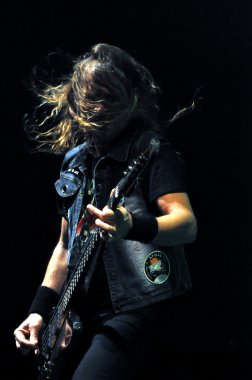 ağır metal canlı rock konseri