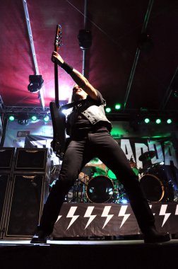 ağır metal canlı rock konseri