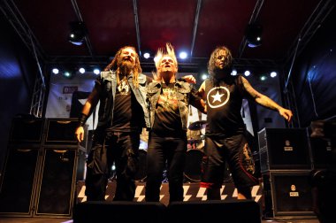 ağır metal canlı rock konseri
