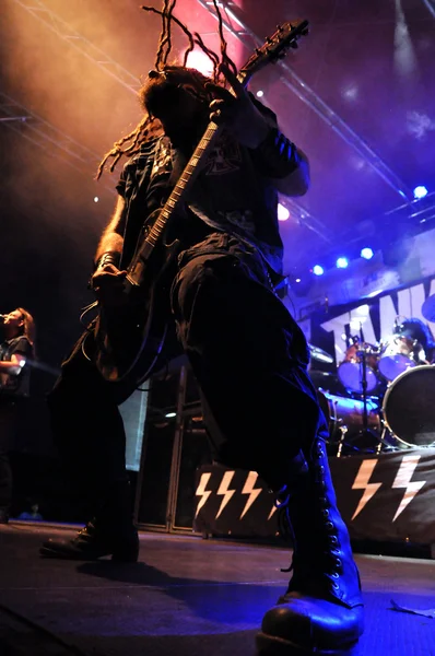 ağır metal canlı rock konseri