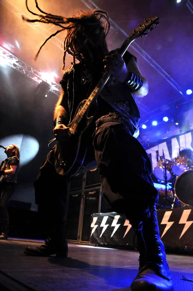 ağır metal canlı rock konseri