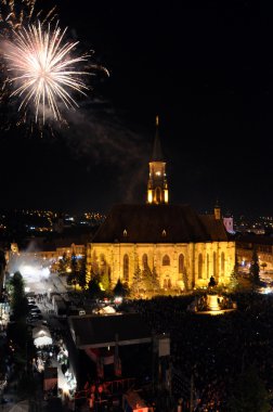 havai fişek gösteri sonunda City
