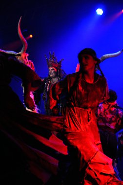 Macar rock opera, kostüm oyun stephen king live sahnede