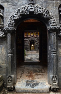 durbar kare üzerinde altın Budist tapınağı (Kwa gücünde bahal) girişi. Patan, Katmandu, nepal