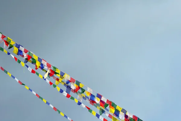 Buddhistiska tibetansk bön flaggor — Stockfoto