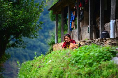 Himalayalar gurung etnik kadın