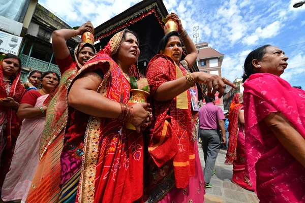 Hindu people celebrating the Dasain in Kathmandu, Nepal — Stock Photo, Image