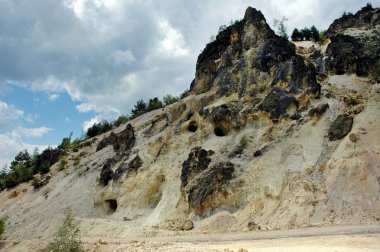 Roma döneminden girişi için bir altın madeni. Rosia montana, Romanya