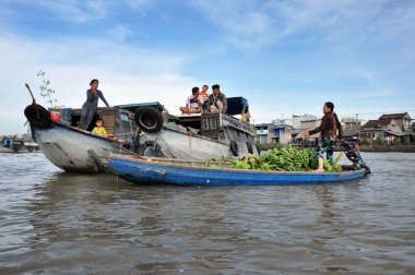 yüzen Pazar meyve satıcıları. Mekong delta, vietnam