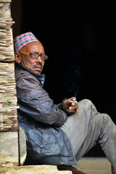 Gurung sherpas i Himalaya, nepal — Stockfoto