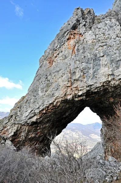 Скальная арка — стоковое фото