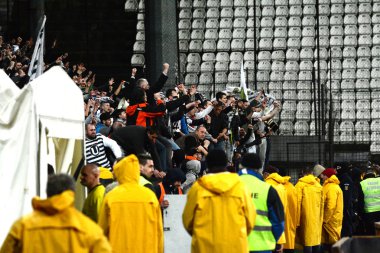 Polis footabll holiganlar mücadele