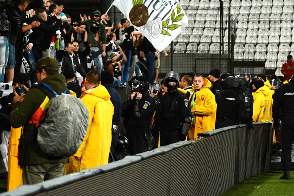 Vandalismo durante un partido de fútbol — Foto de Stock