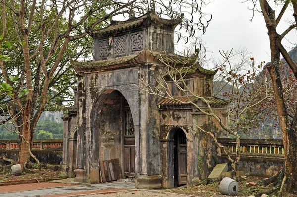 Thailändska vi templet, vietnam — Stockfoto