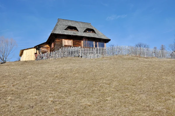 Traditionele houten huis — Stockfoto