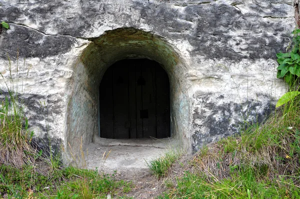 Traditional wine cellars sculpted in rock — Stock Photo, Image