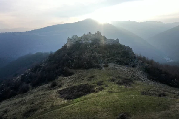 Vista Aérea Una Fortaleza Medieval Ruinas Fortaleza Liteni Transilvania Rumania — Foto de Stock