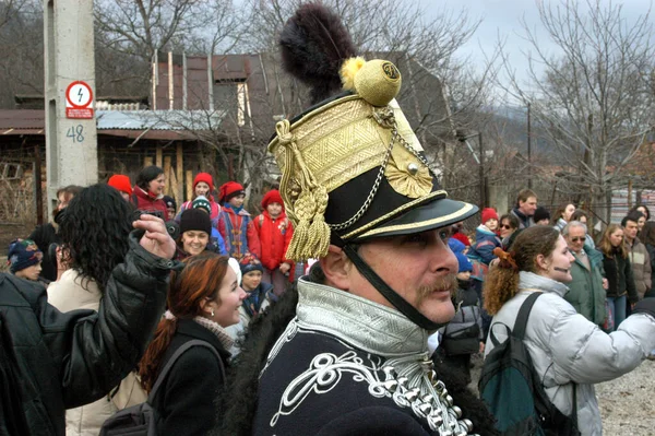 Rimetea Romania 2004年2月28日 リメテアの未確認村人 トロッコはユニークなショーに出席 冬の終わりにお祝いとカーニバル — ストック写真